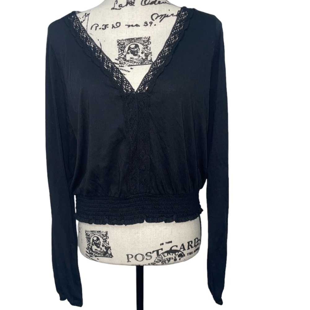 Aeropostale Seriously Soft XL Lace Trim Cropped Long Sleeve Blouse Top
